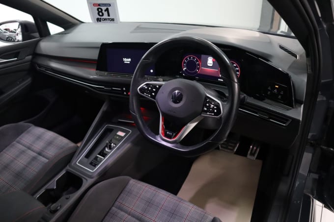 2025 Volkswagen Golf
