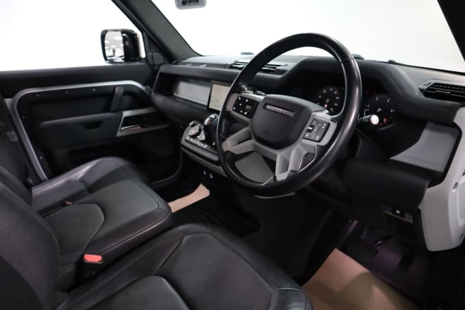 2025 Land Rover Defender