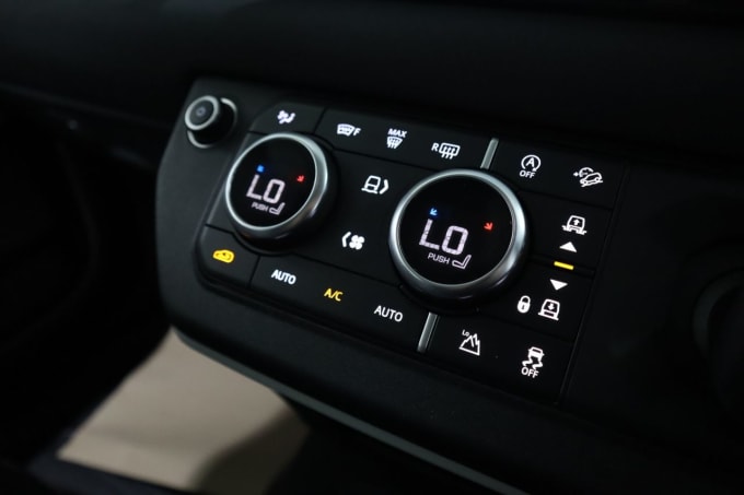 2025 Land Rover Defender