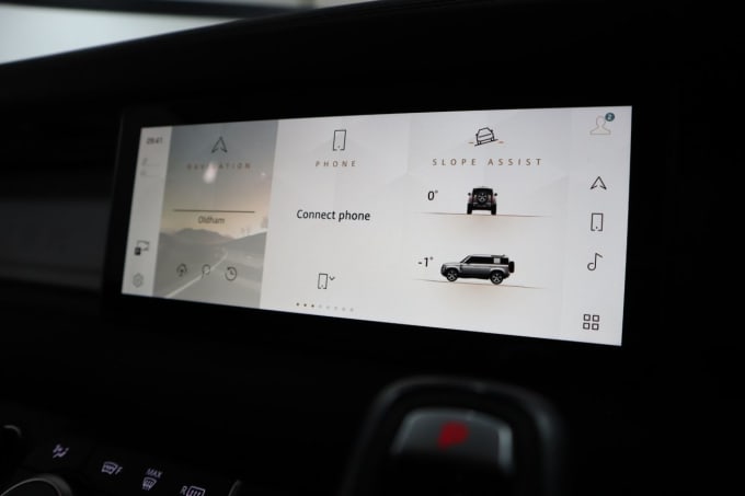 2025 Land Rover Defender