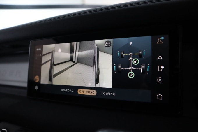 2025 Land Rover Defender