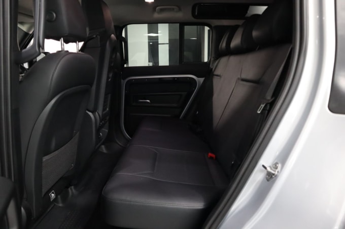 2025 Land Rover Defender