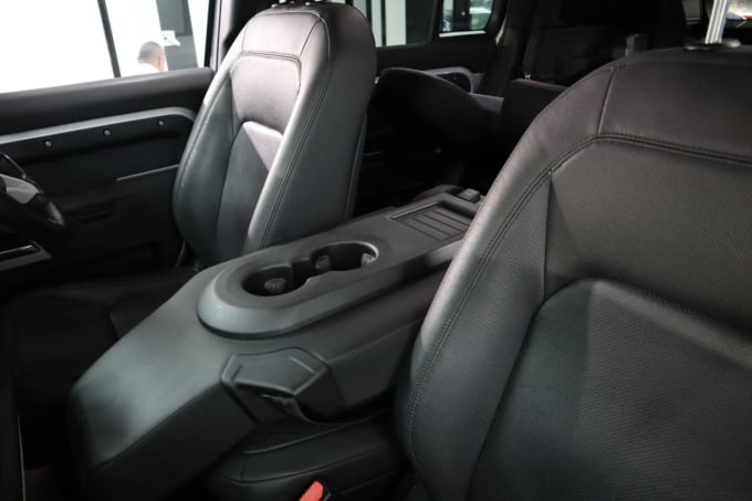 2025 Land Rover Defender