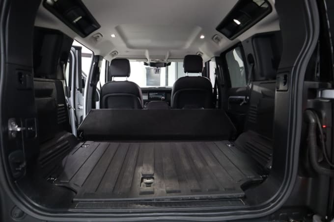 2025 Land Rover Defender