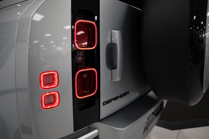 2025 Land Rover Defender