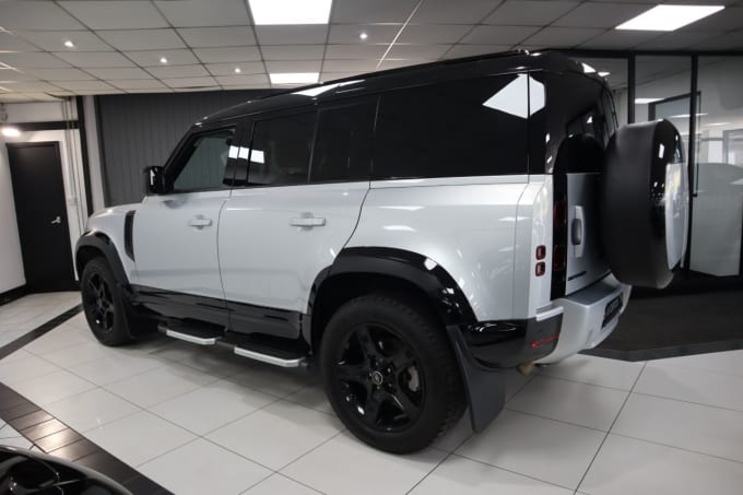 2025 Land Rover Defender