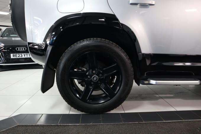 2025 Land Rover Defender