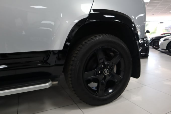 2025 Land Rover Defender