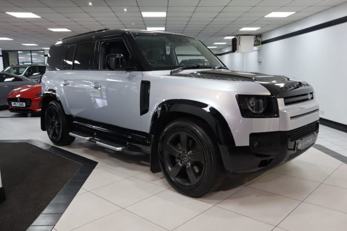 2025 Land Rover Defender