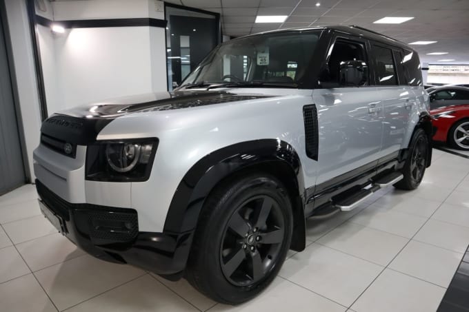 2025 Land Rover Defender