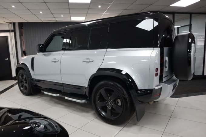 2025 Land Rover Defender