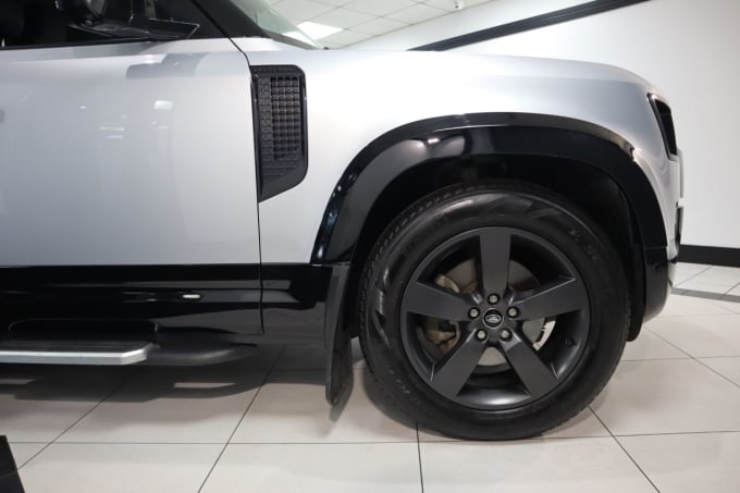 2025 Land Rover Defender