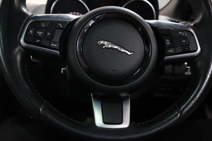 2025 Jaguar F-type