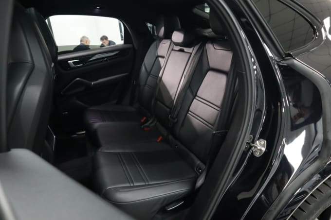 2025 Porsche Cayenne