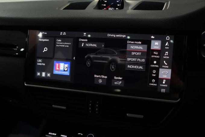 2025 Porsche Cayenne
