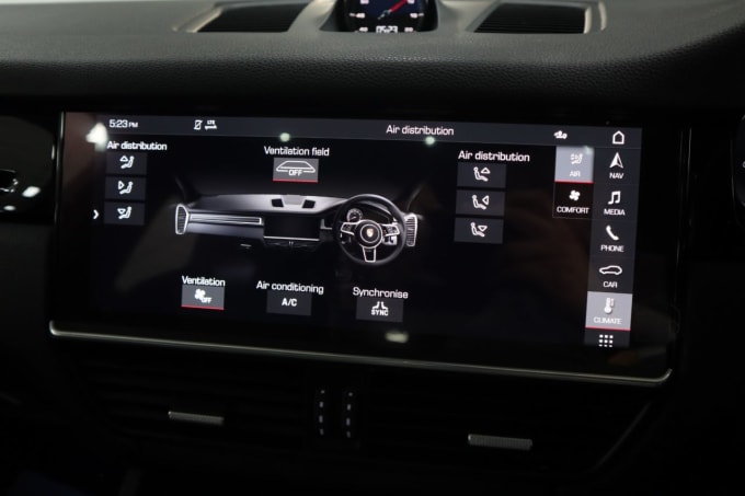 2025 Porsche Cayenne