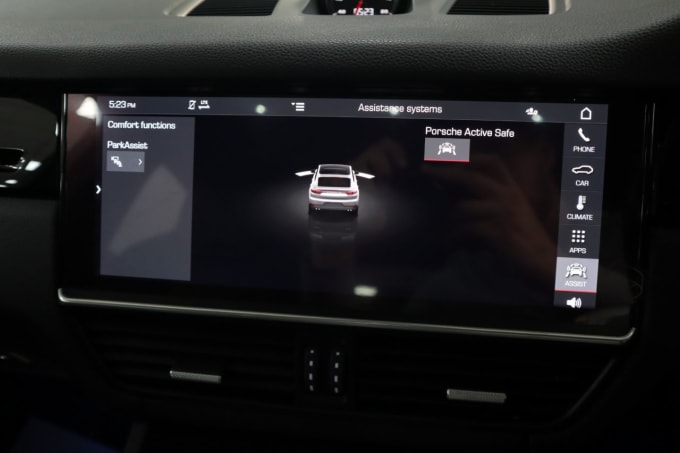 2025 Porsche Cayenne