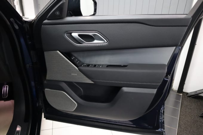 2025 Land Rover Range Rover Velar