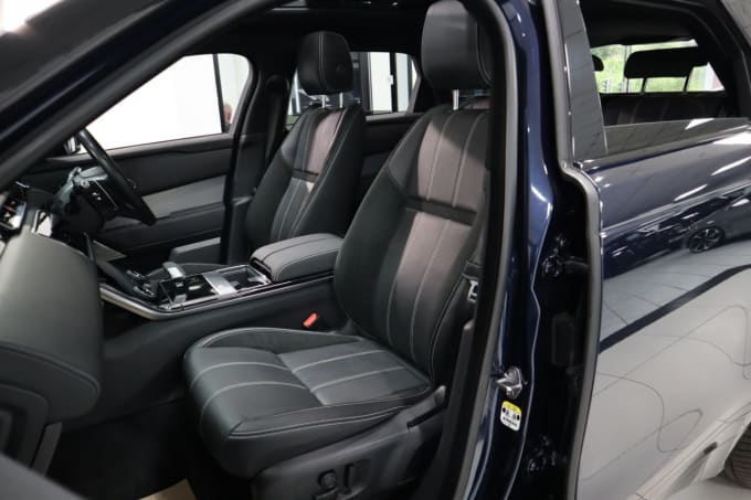 2025 Land Rover Range Rover Velar