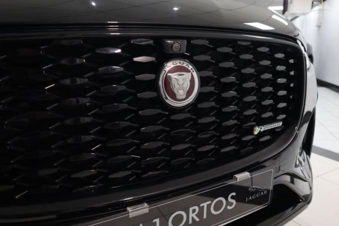 2025 Jaguar F-pace