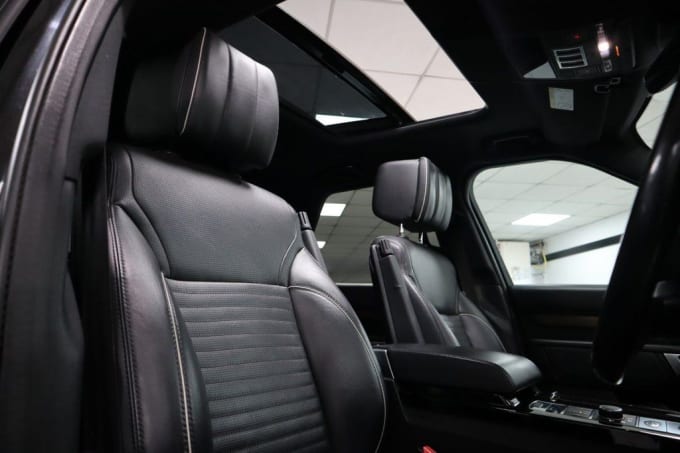 2025 Land Rover Discovery