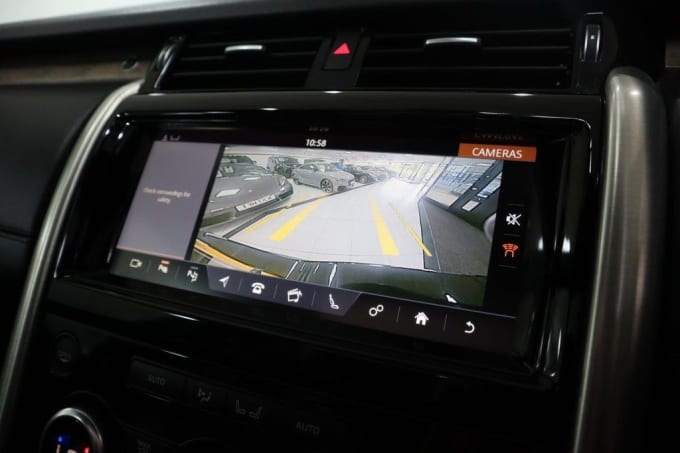 2025 Land Rover Discovery