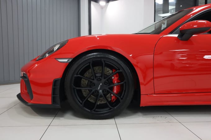 2025 Porsche 718 Cayman