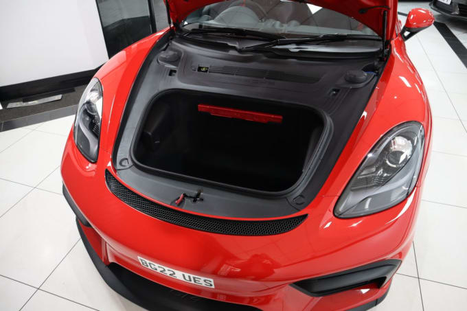 2025 Porsche 718 Cayman