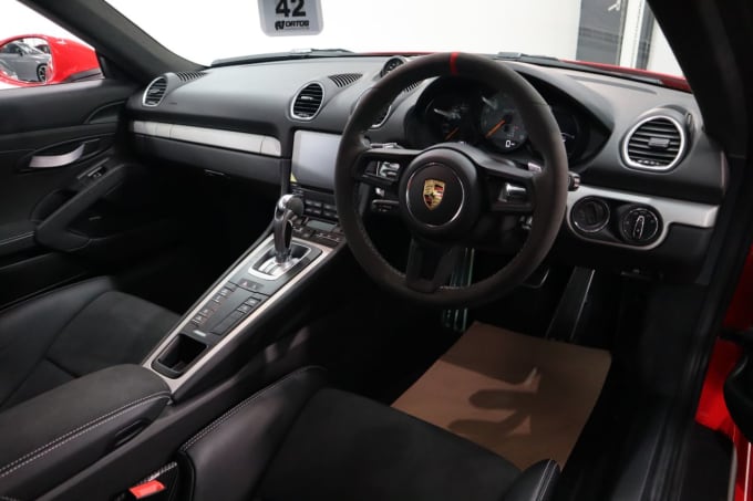 2025 Porsche 718 Cayman