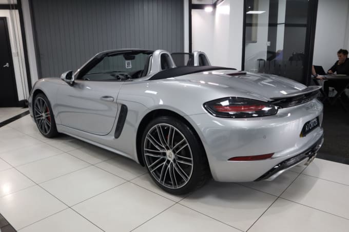 2025 Porsche 718 Boxster