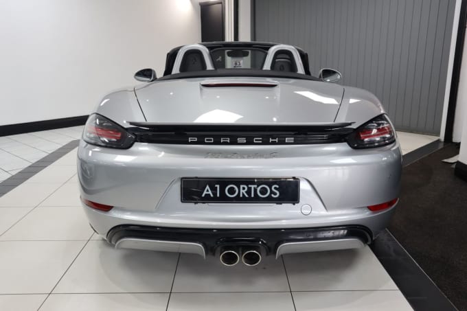 2025 Porsche 718 Boxster