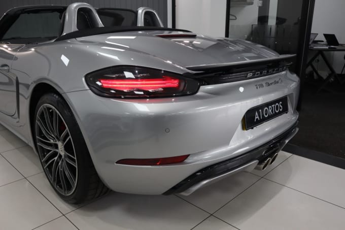 2025 Porsche 718 Boxster