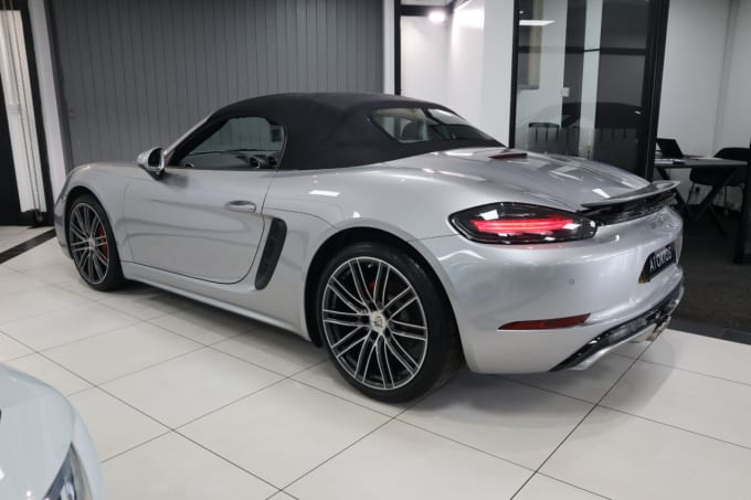 2025 Porsche 718 Boxster