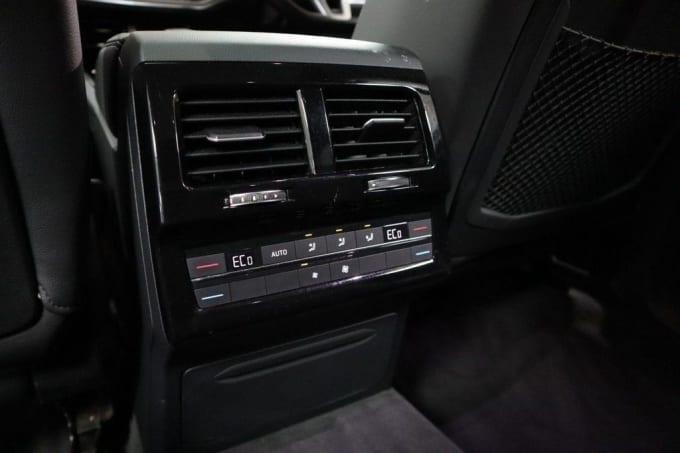 2025 Volkswagen Touareg