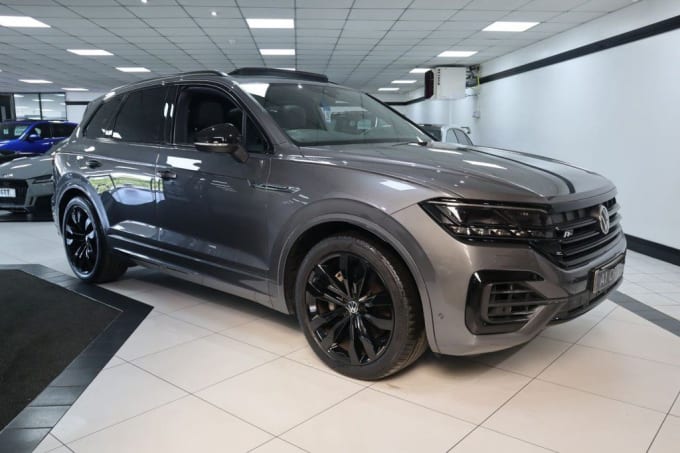 2025 Volkswagen Touareg