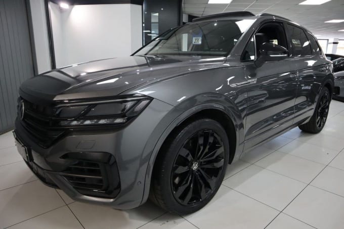 2025 Volkswagen Touareg