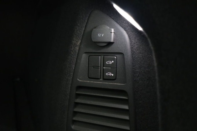 2025 Volkswagen Touareg