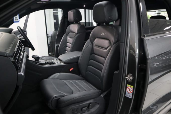 2025 Volkswagen Touareg
