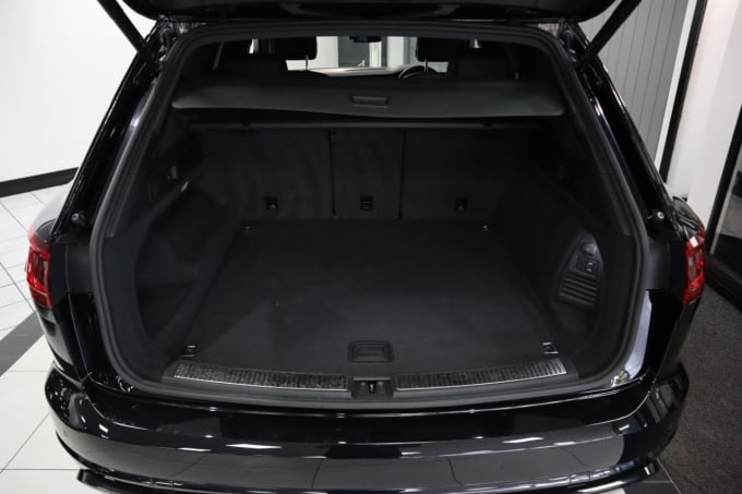 2025 Volkswagen Touareg