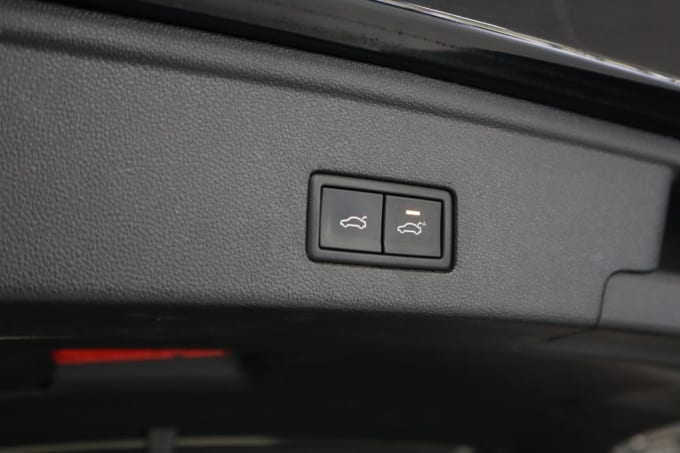2025 Volkswagen Touareg