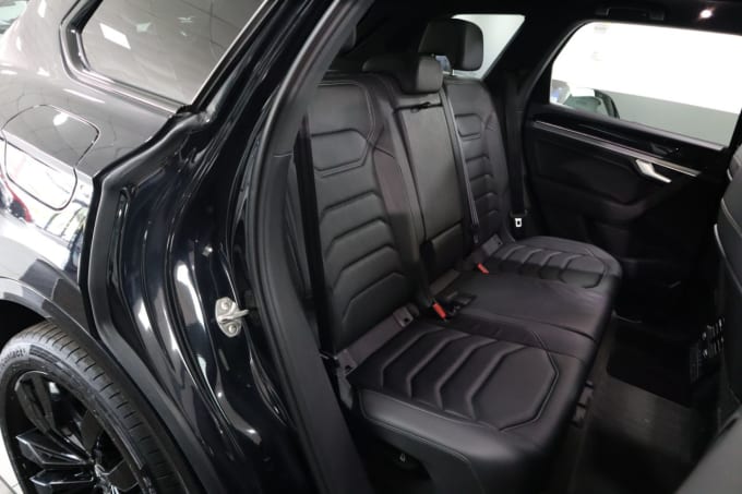 2025 Volkswagen Touareg