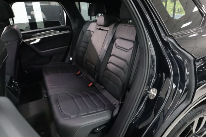 2025 Volkswagen Touareg