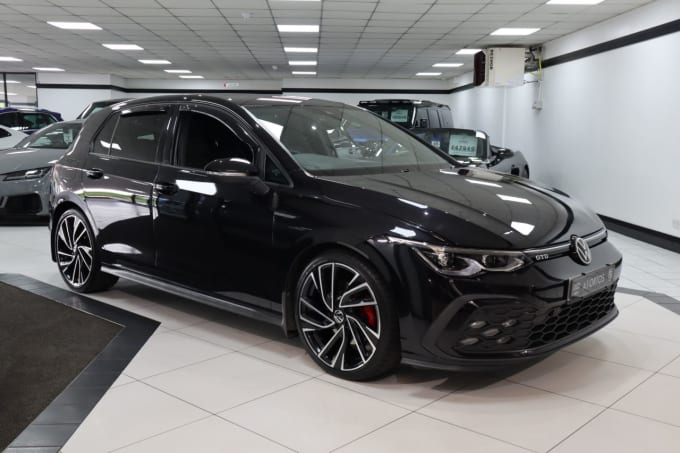 2025 Volkswagen Golf