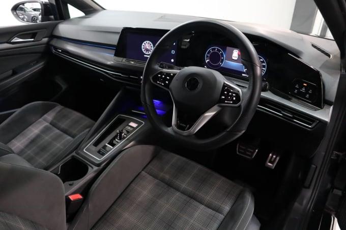 2025 Volkswagen Golf
