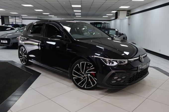 2025 Volkswagen Golf