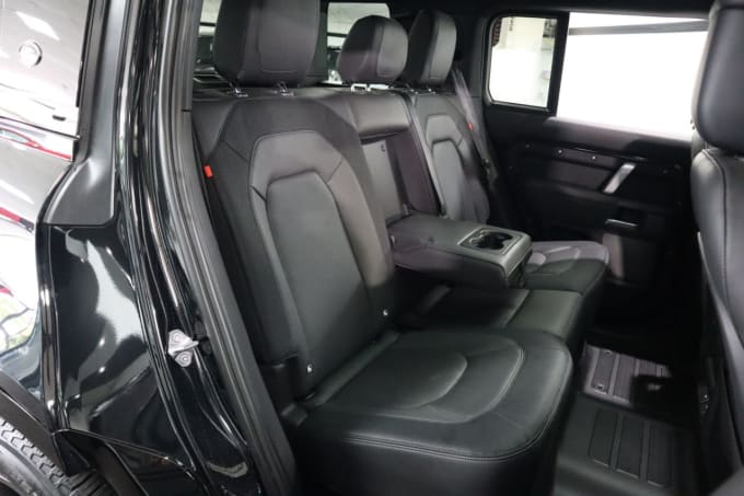 2025 Land Rover Defender