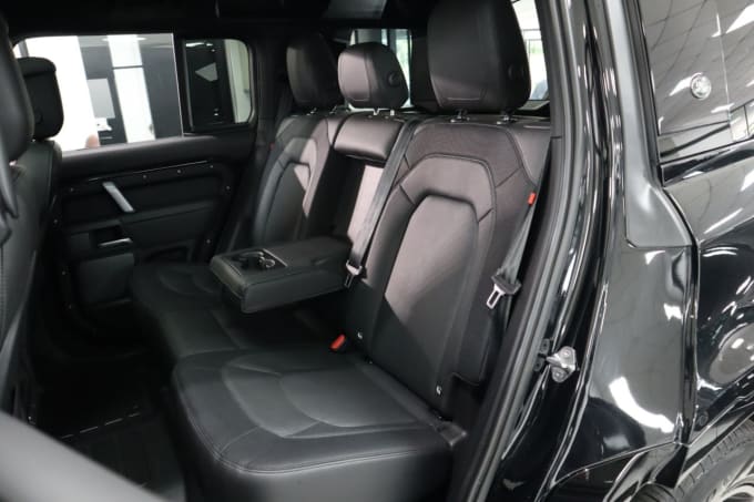 2025 Land Rover Defender