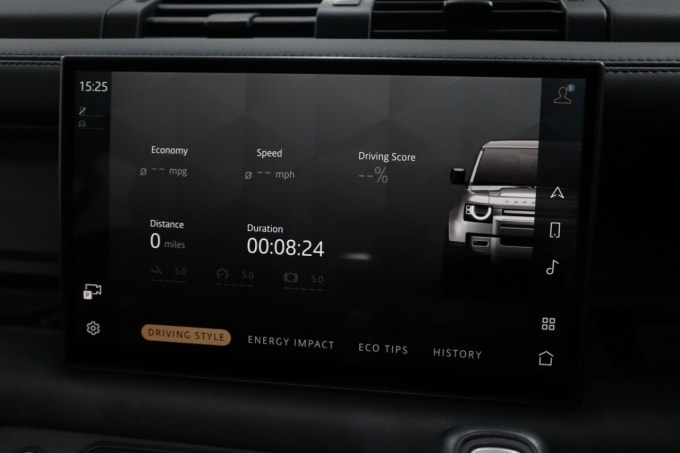 2025 Land Rover Defender