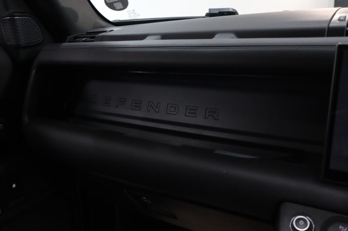 2025 Land Rover Defender