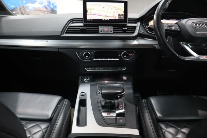 2025 Audi Sq5